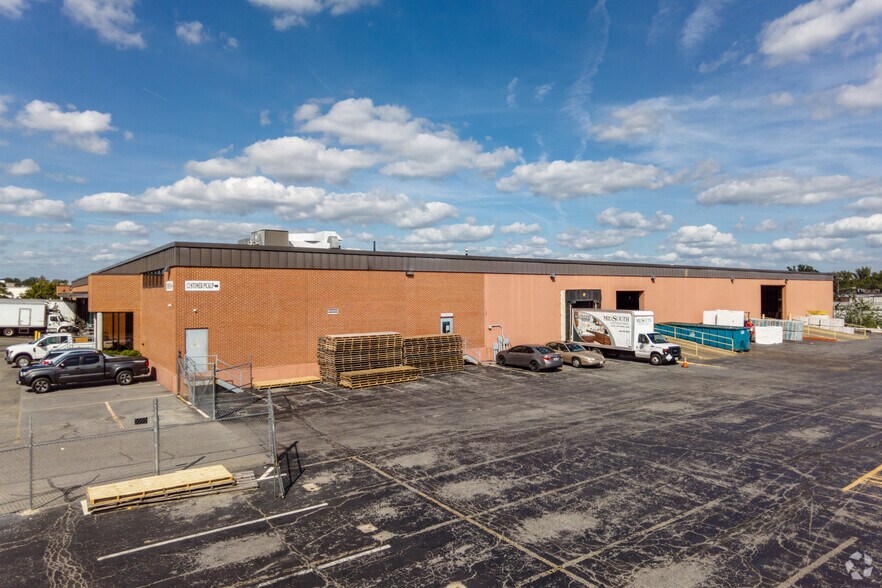 10549 Tucker St, Beltsville, MD for lease - Building Photo - Image 3 of 7