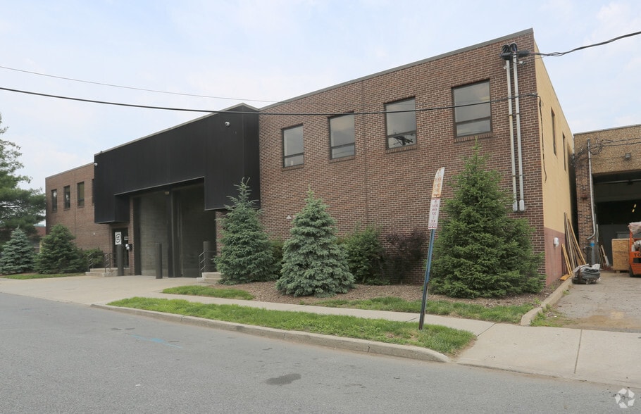 108-122 John St, Hackensack, NJ for lease - Building Photo - Image 2 of 13