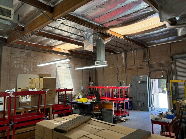 839-841 E San Bernardino Rd, Covina, CA for sale - Interior Photo - Image 3 of 11