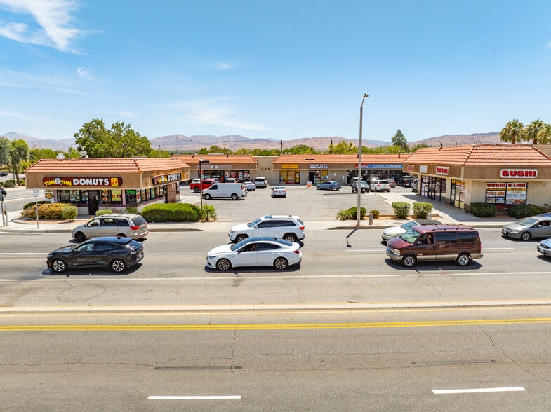 1852-1870 E Palmdale Blvd, Palmdale, CA for lease - Building Photo - Image 2 of 6
