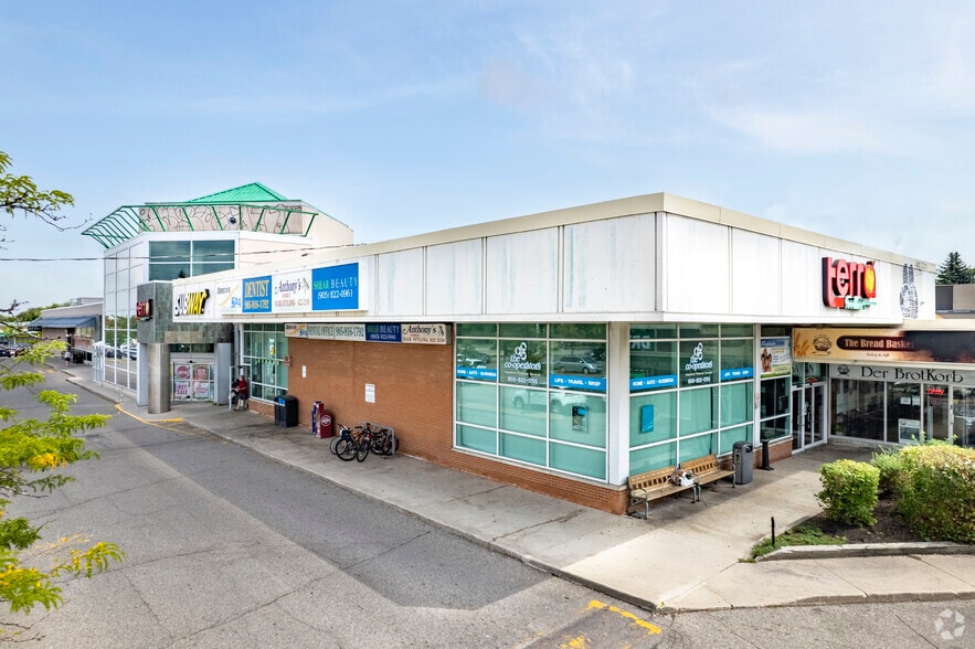 2400 Dundas St W, Mississauga, ON for sale - Primary Photo - Image 1 of 1