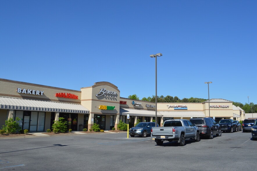 100 Chelsea Corners Way, Chelsea, AL for lease - Building Photo - Image 1 of 9