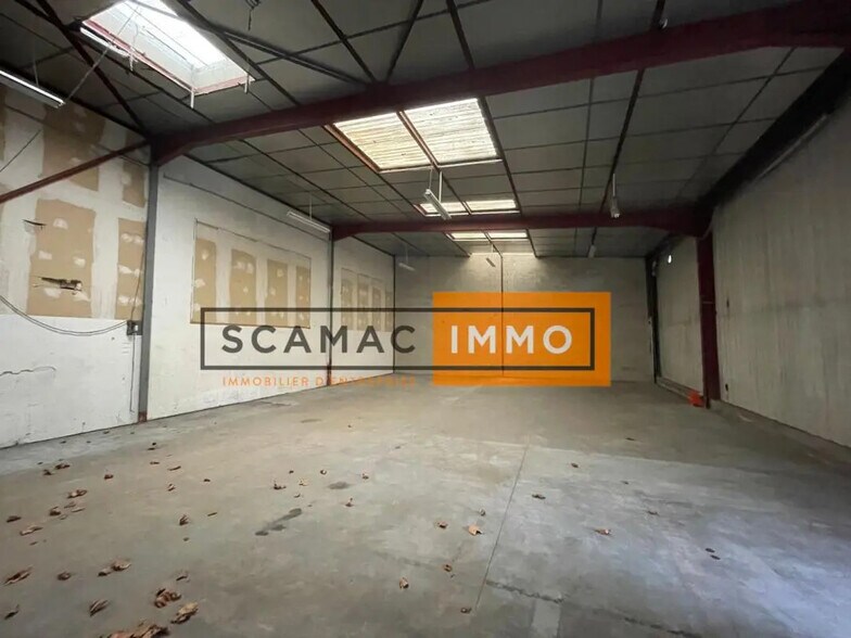 Industrial in Villeneuve-la-Garenne for lease - Building Photo - Image 2 of 6