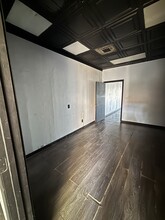 4020 W Kennedy Blvd, Tampa, FL à louer Photo intérieure- Image 2 de 5
