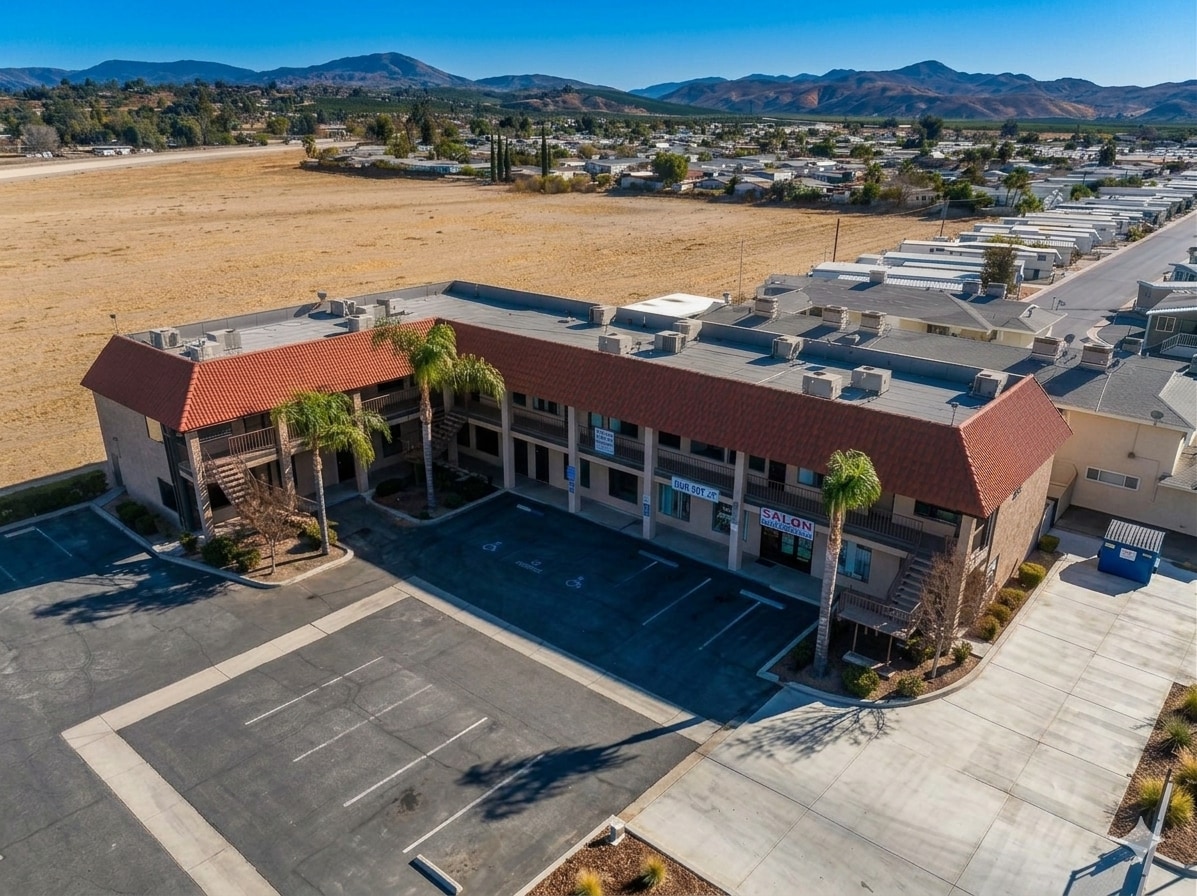 43613 Ca-74, Hemet, CA for lease Building Photo- Image 1 of 7