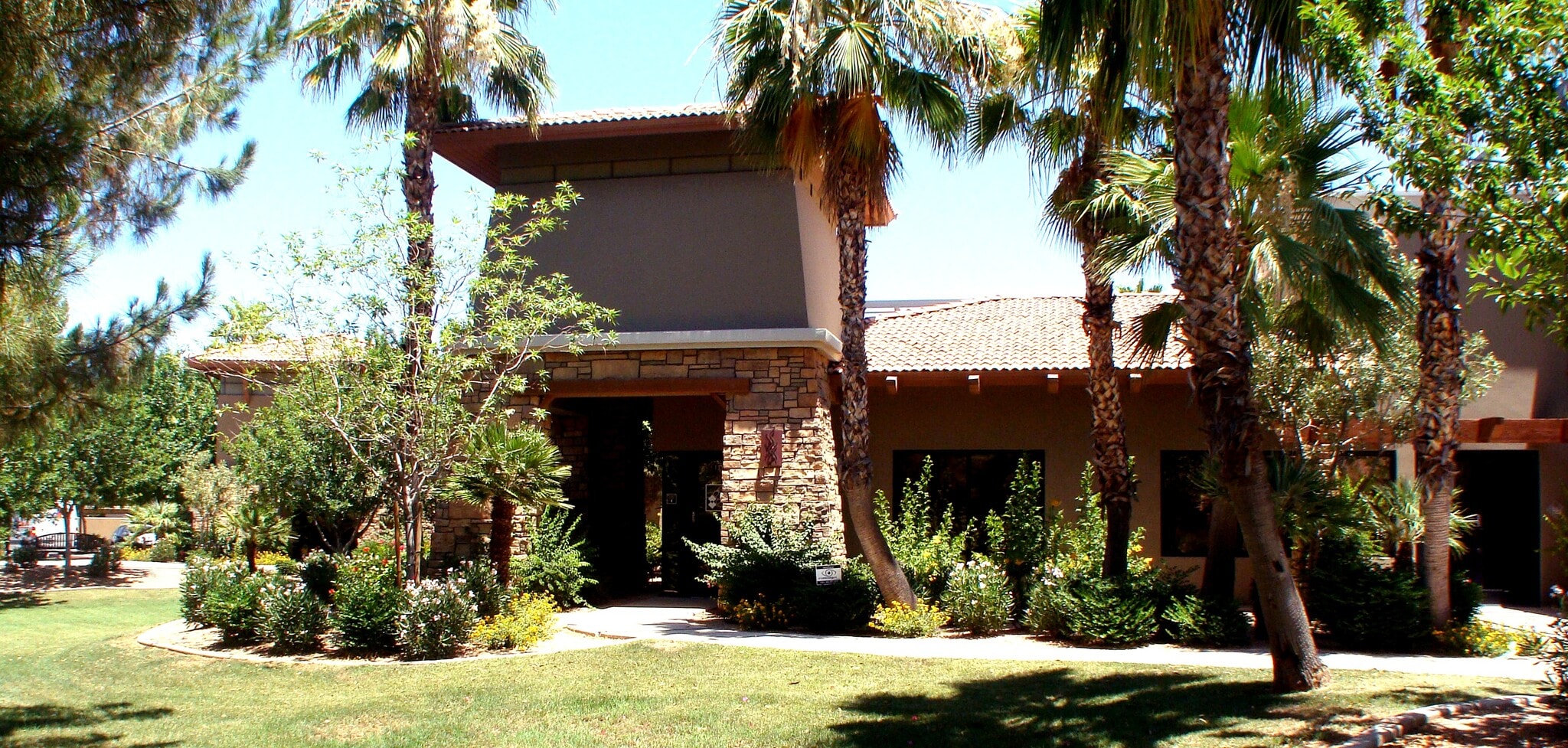 2730 S Val Vista Dr, Gilbert, AZ for lease Building Photo- Image 1 of 8