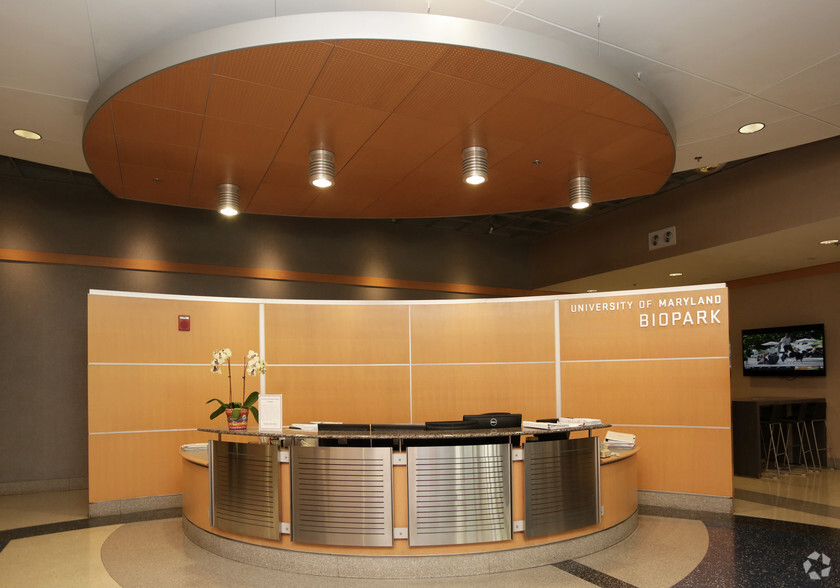 801 W Baltimore St, Baltimore, MD for lease - Lobby - Image 3 of 4