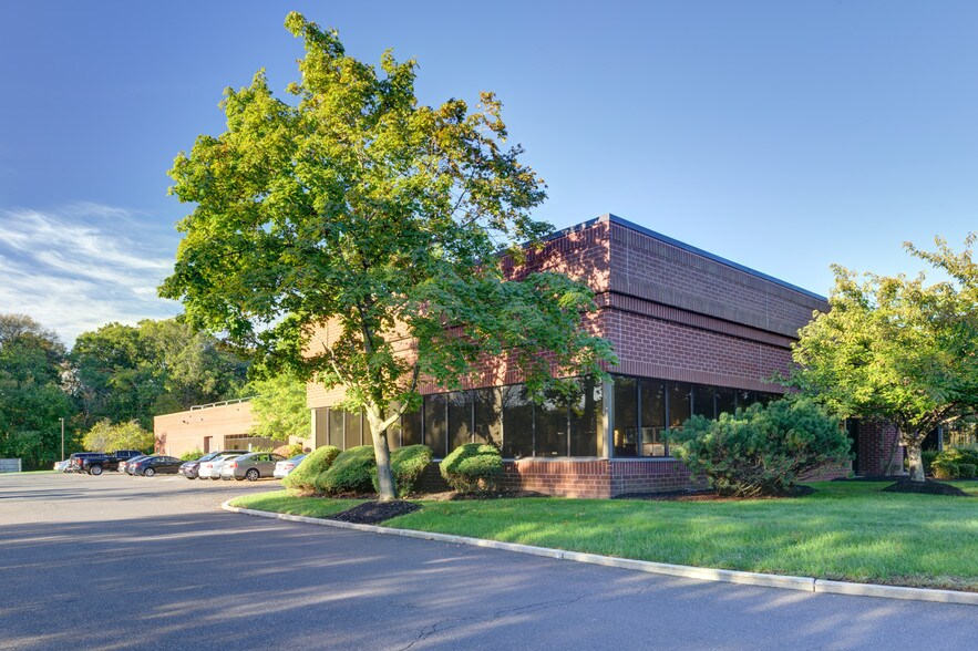 315 Enterprise Dr, Plainsboro, NJ à louer - Photo du bâtiment - Image 3 de 17
