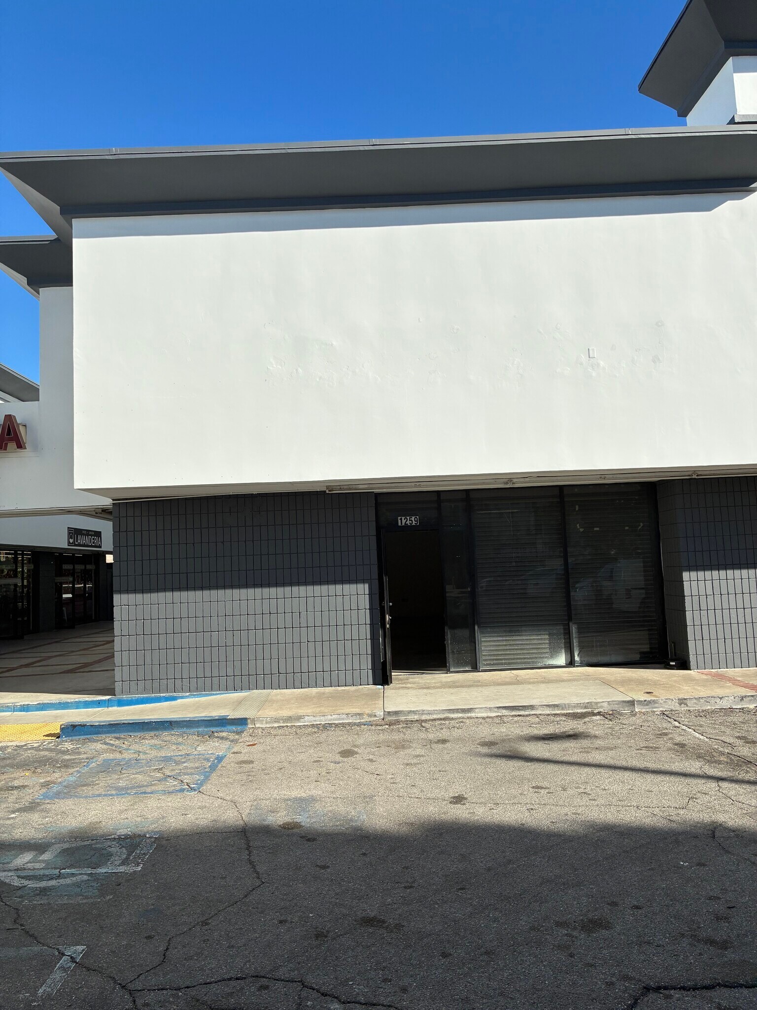 1245 S Union Ave, Los Angeles, CA à louer Photo intérieure- Image 1 de 5