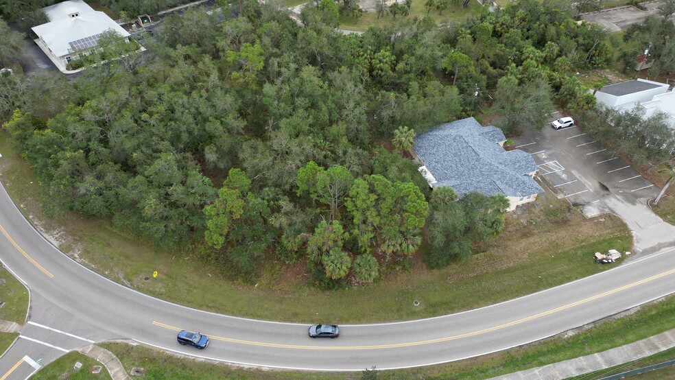 17864-17872 Toledo Blade Blvd, Port Charlotte, FL à vendre - Photo du bâtiment - Image 1 de 3