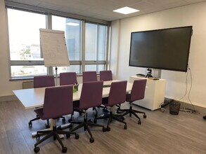 1-3 Boulevard Charles De Gaulle, Colombes for sale Interior Photo- Image 1 of 3