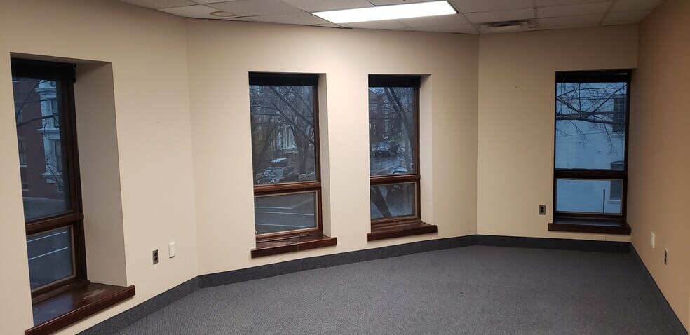 400 N Columbus St, Alexandria, VA à louer - Photo du bâtiment - Image 3 de 12