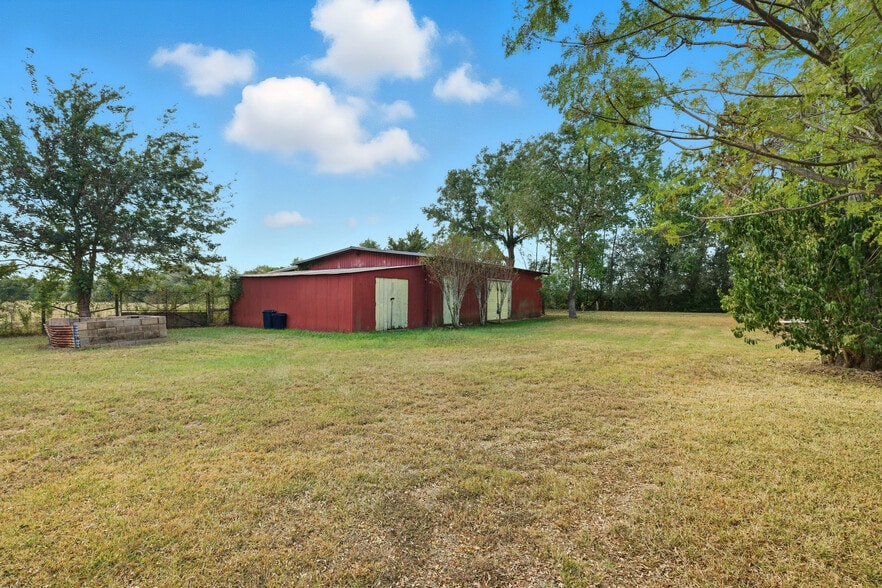 29211 Castle Rd, Waller, TX for sale - Building Photo - Image 3 of 21