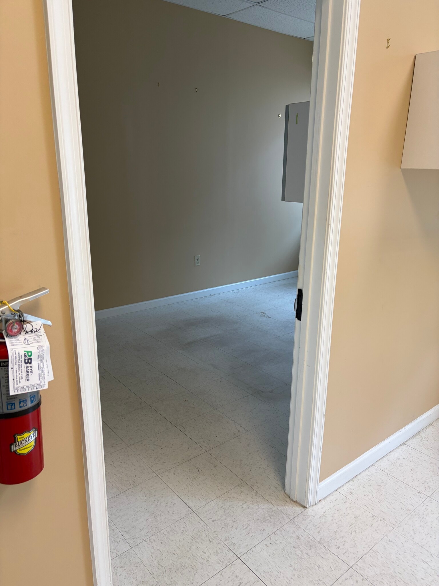 4617-4673 NW 103rd Ave, Sunrise, FL for lease Interior Photo- Image 1 of 13