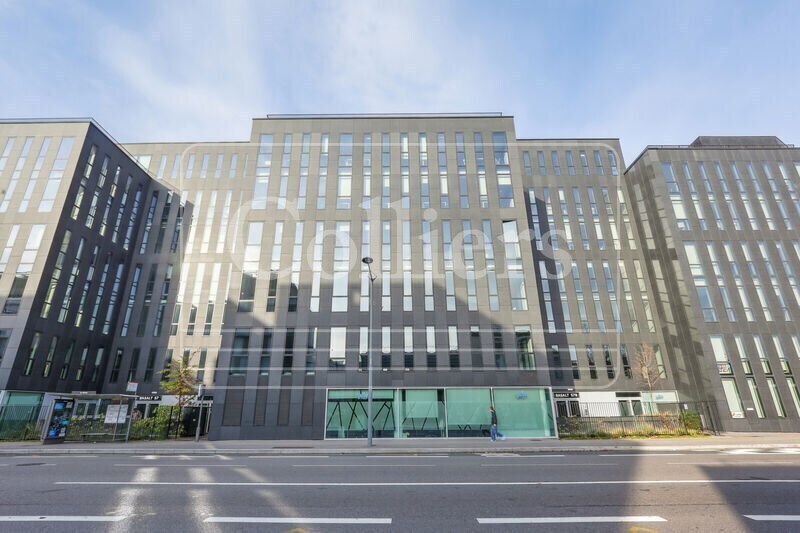 57 Bis Rue De Saint-Cyr, Lyon à louer - Photo du bâtiment - Image 1 de 14