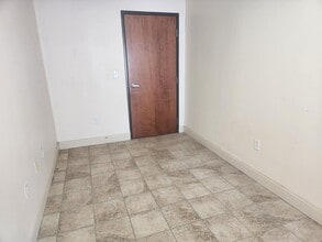 13575 Goldmark Dr, Dallas, TX for lease Interior Photo- Image 2 of 8