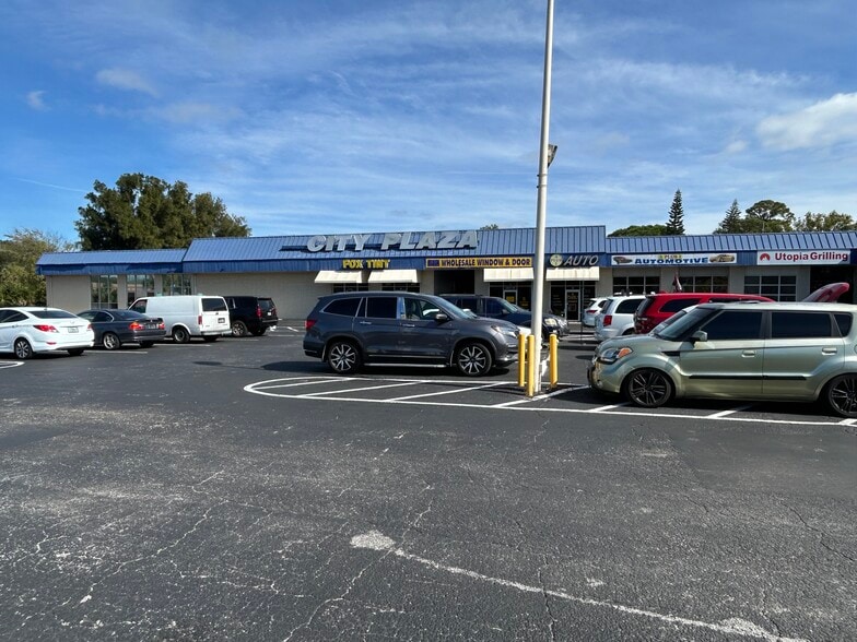 7400 US Highway 19, New Port Richey, FL for lease - Building Photo - Image 1 of 36
