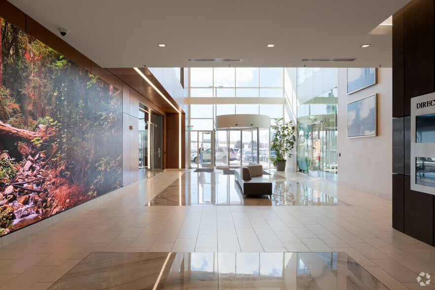 2100 W Pleasant Grove Blvd, Pleasant Grove, UT for lease - Lobby - Image 3 of 16