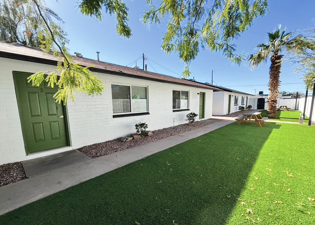 6628-6632 S 22nd St, Phoenix, AZ à louer Photo principale- Image 1 de 16