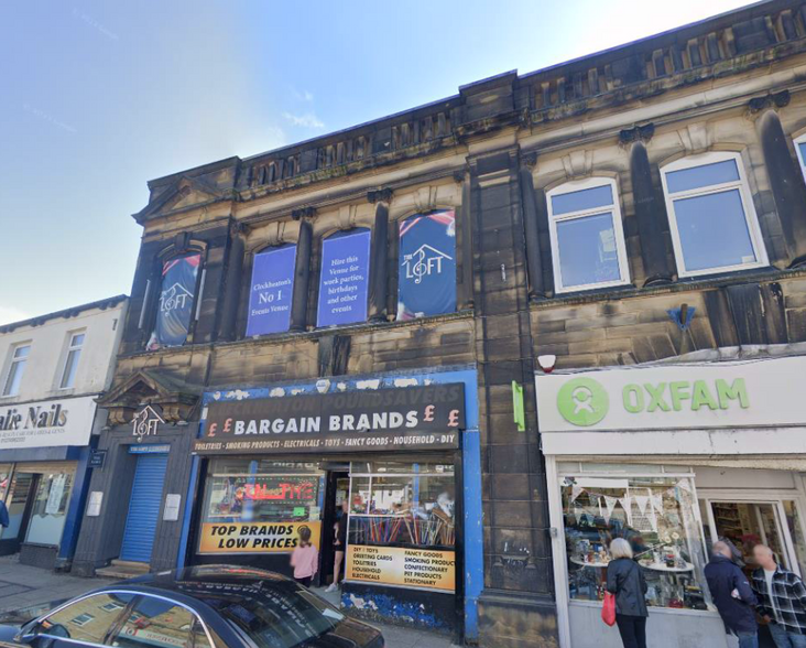 10-10a Northgate, Cleckheaton for lease - Primary Photo - Image 1 of 1