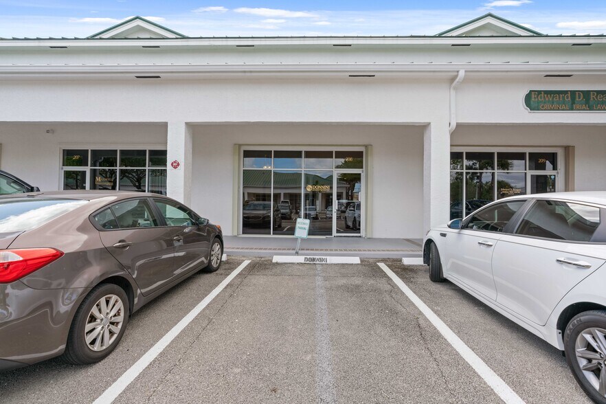 658 W Indiantown Rd, Jupiter, FL à louer - Photo du bâtiment - Image 2 de 10