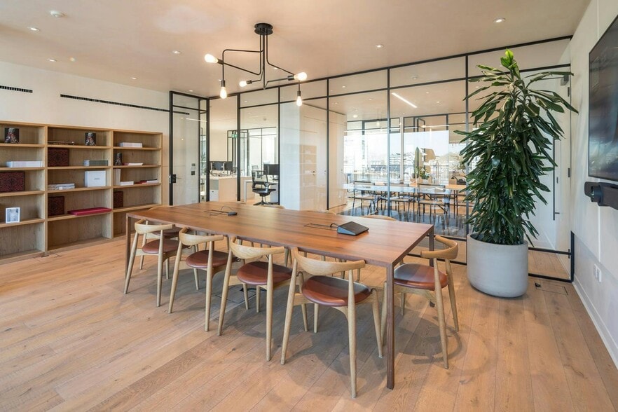 1 Aylesbury St, London for lease - Building Photo - Image 2 of 35