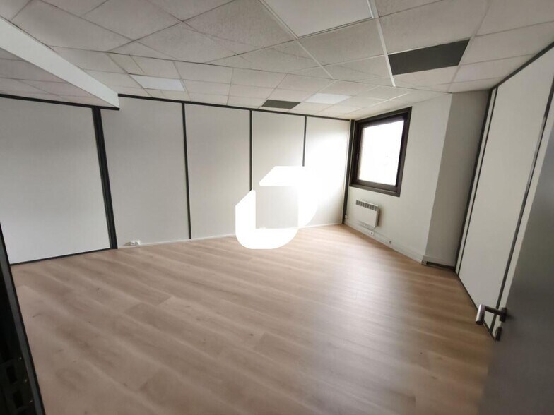5 Rue De Lisbonne, Rosny-sous-Bois à louer - Photo intérieure - Image 2 de 4