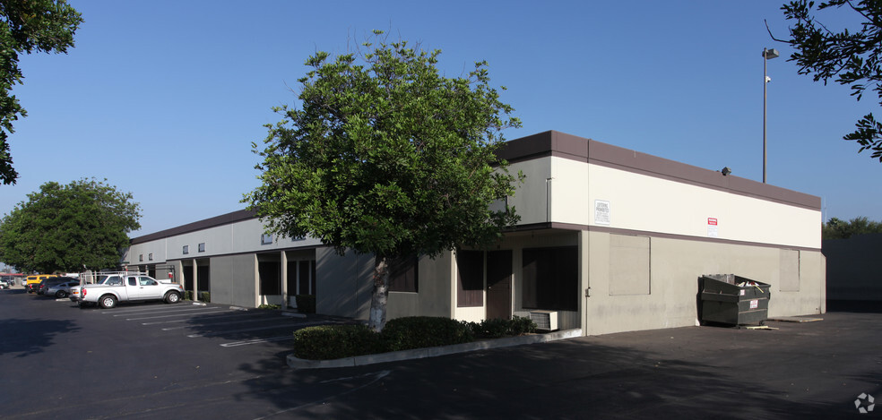 310 S East End Ave, Pomona, CA for sale - Primary Photo - Image 1 of 1