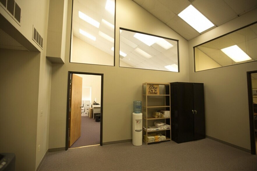 115 Rt 46, Mountain Lakes, NJ à vendre - Photo du bâtiment - Image 3 de 15