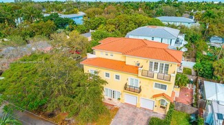 Plus de détails pour 716 SW 9th Ter, Fort Lauderdale, FL - Spécialité à vendre