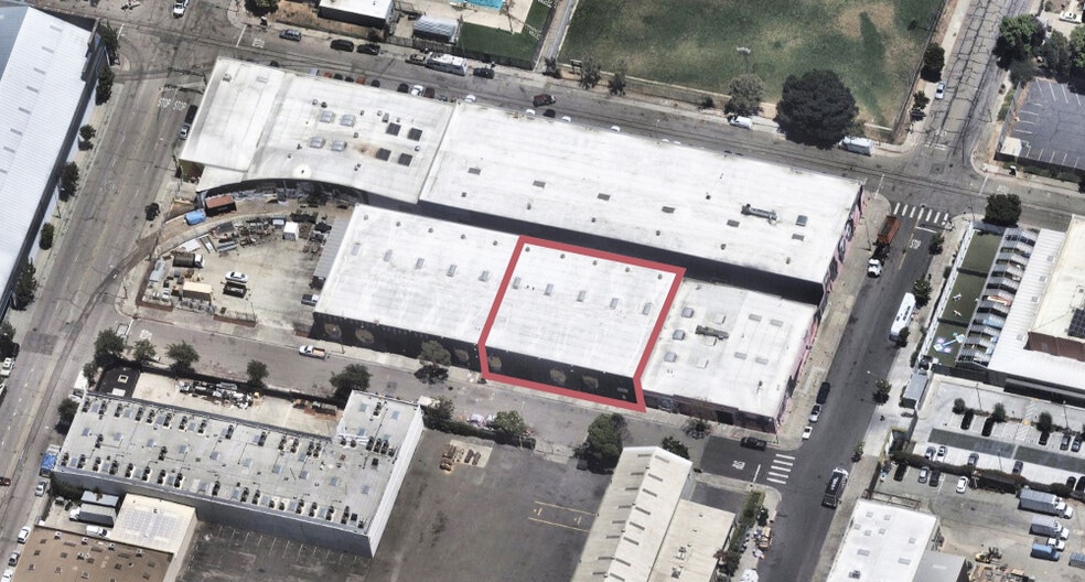 1600-1700 Kirkham St, Oakland, CA for lease - Building Photo - Image 2 of 3