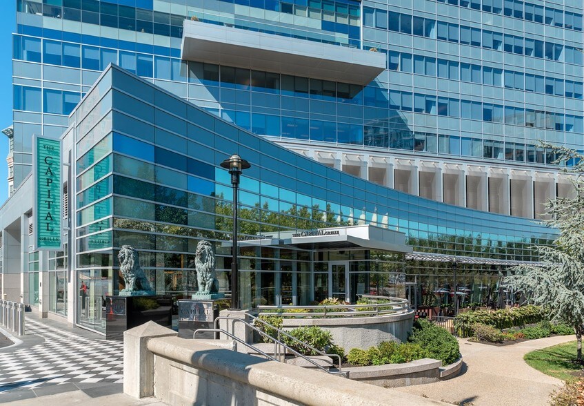 10 Memorial Blvd, Providence, RI à louer - Photo du bâtiment - Image 2 de 10