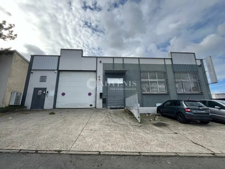 Flex dans Montreuil à louer - Photo du bâtiment - Image 1 de 5