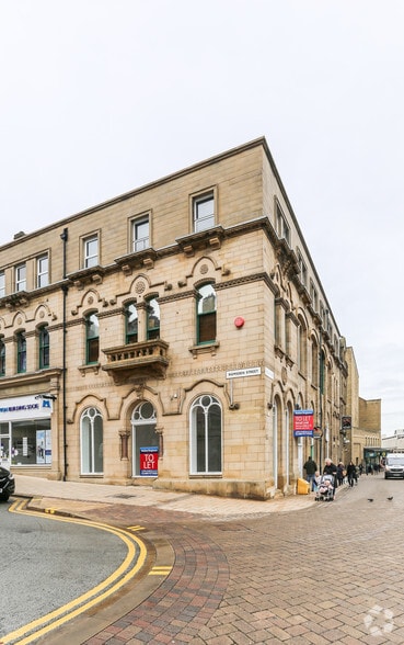 11-13 Ramsden St, Huddersfield for lease - Building Photo - Image 2 of 4