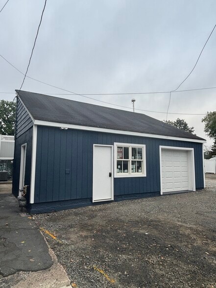 734 W Nyack Rd, West Nyack, NY à louer - Photo du bâtiment - Image 2 de 4