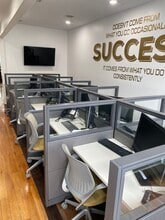 32-56 Steinway St, Astoria, NY à louer Photo intérieure- Image 2 de 7