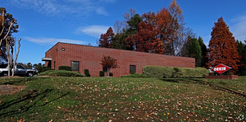 6101 Harris Technology Blvd, Charlotte, NC à vendre - Photo du bâtiment - Image 3 de 5