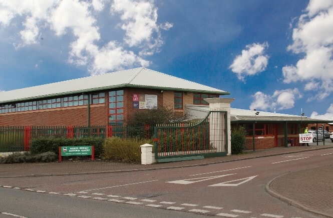 Woodward Rd, Liverpool à louer - Photo du bâtiment - Image 2 de 2