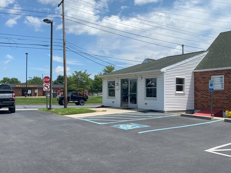 3103 W Emaus Ave, Allentown, PA for lease - Building Photo - Image 2 of 22