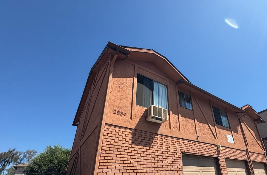 2934 F St, San Diego, CA à vendre - Photo du bâtiment - Image 2 de 15