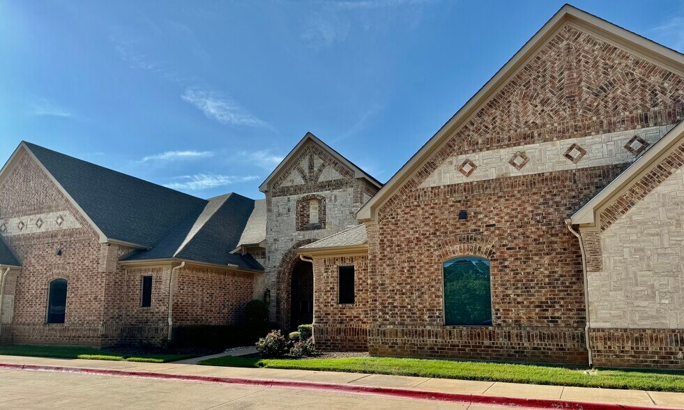 3419 Cross Timbers Rd, Flower Mound, TX à vendre - Photo principale - Image 1 de 5
