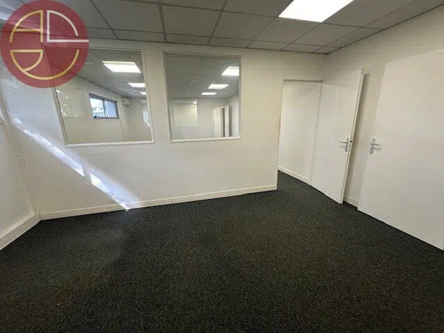 Office in Balma for lease Interior Photo- Image 1 of 5