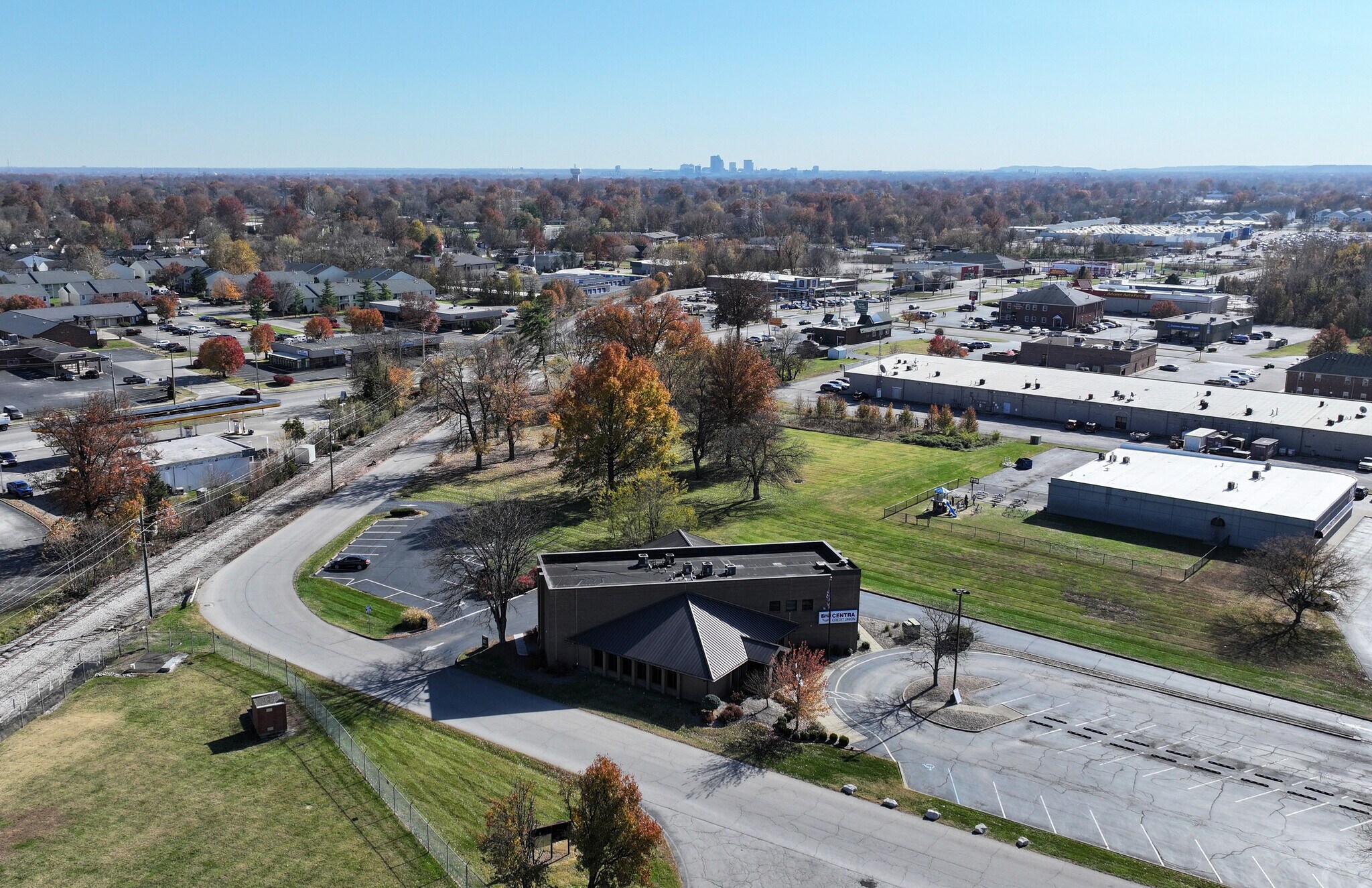 710 Pilsbury Ln, New Albany, IN for sale Primary Photo- Image 1 of 13