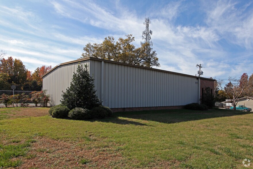 7608 Grier Rd, Charlotte, NC à vendre - Photo du bâtiment - Image 2 de 2