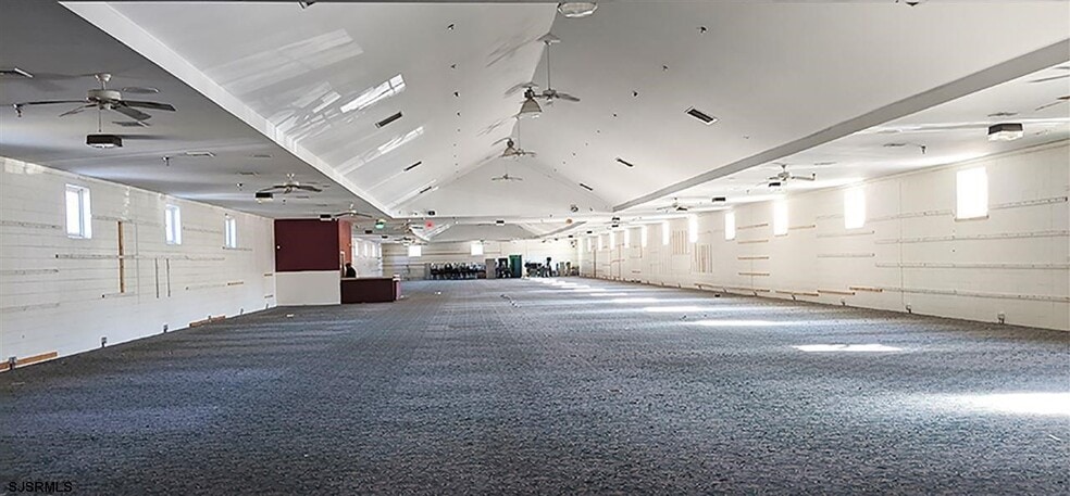 110 S New York Rd, Galloway, NJ for sale - Interior Photo - Image 2 of 18