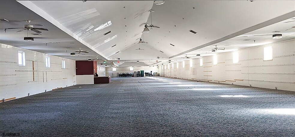 110 S New York Rd, Galloway, NJ à vendre - Photo intérieure - Image 2 de 18