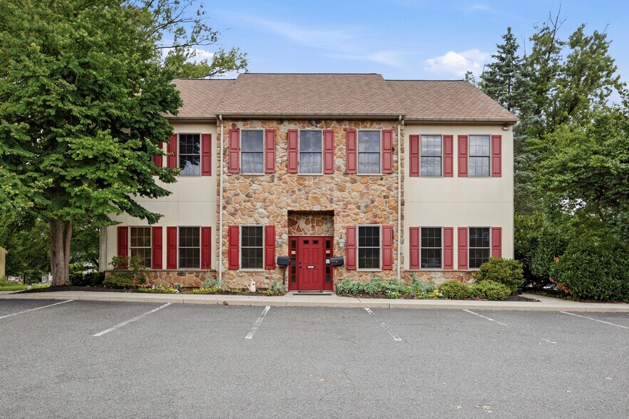 1133 DeKalb Pike, Blue Bell, PA à vendre - Photo principale - Image 1 de 35