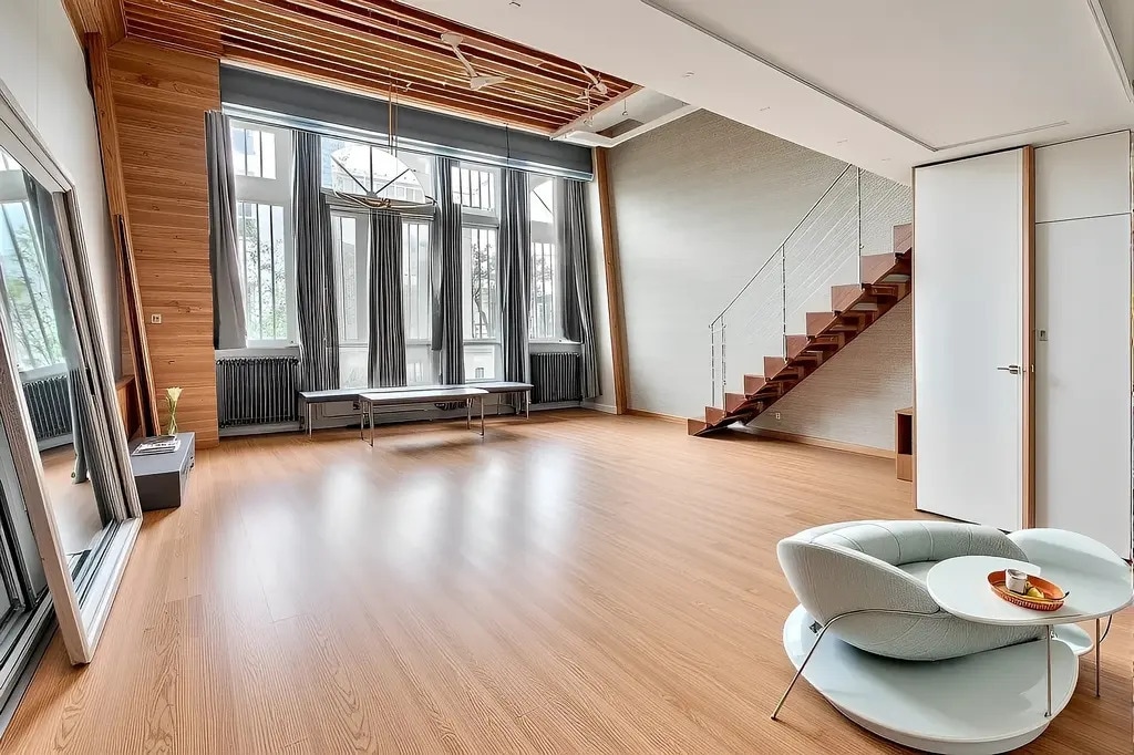 Office in Paris for sale Interior Photo- Image 1 of 3