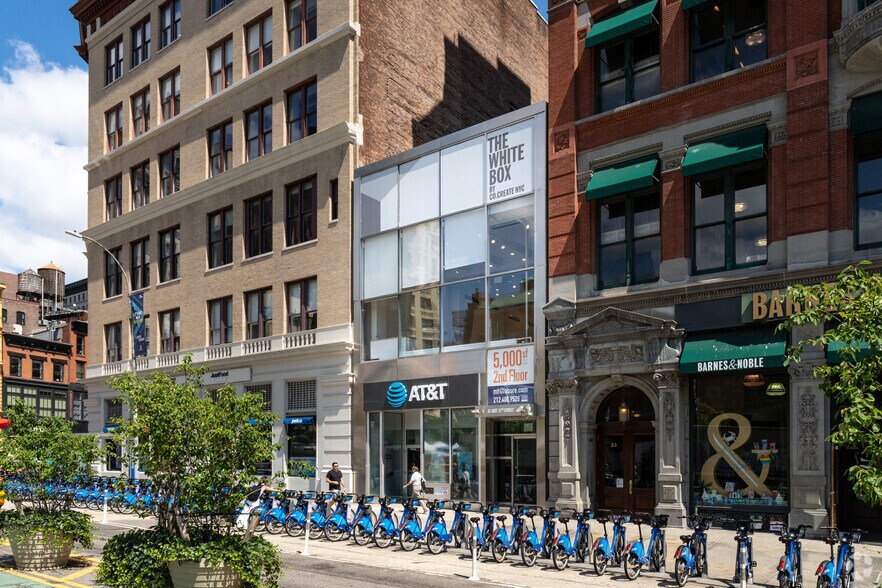 31 E 17th St, New York, NY à louer - Photo du bâtiment - Image 3 de 5