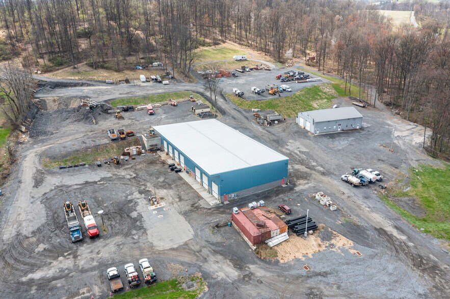784 Memorial Hwy, Oley, PA à vendre - Photo du bâtiment - Image 3 de 79